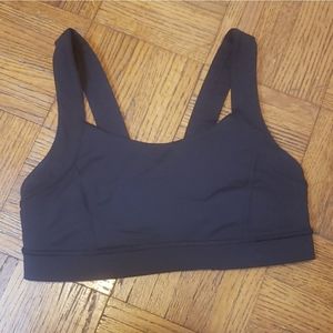 Beautiful Black Lululemon Sports Bra